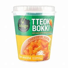 BIBIGO Tteokbokki rice cake with cheese flavored sauce
